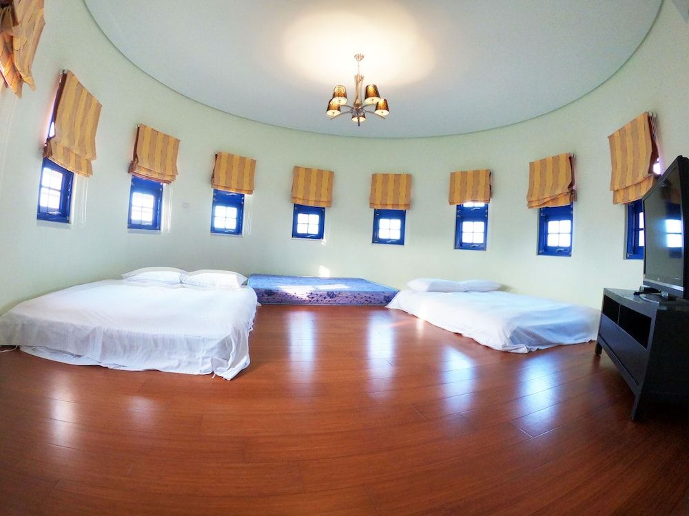Basic Room, Multiple Beds
