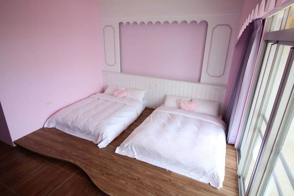 Superior Quadruple Room (201 Room - 6 People)