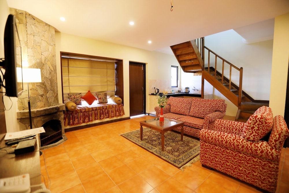 undefined Woodsvilla Resort 3