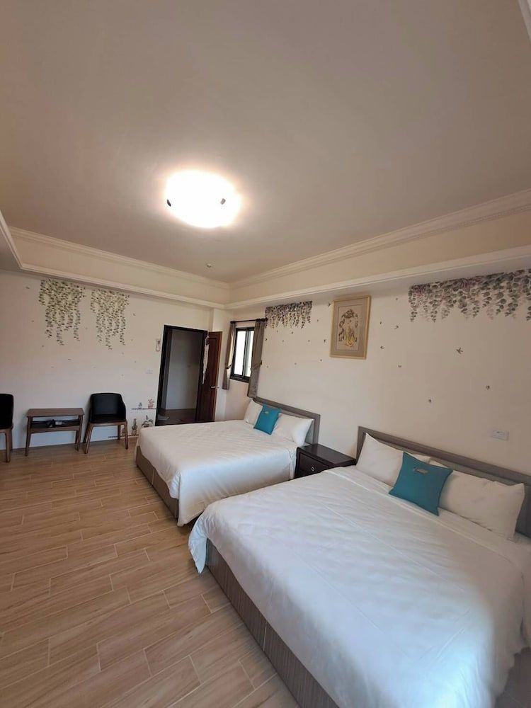Classic Quadruple Room