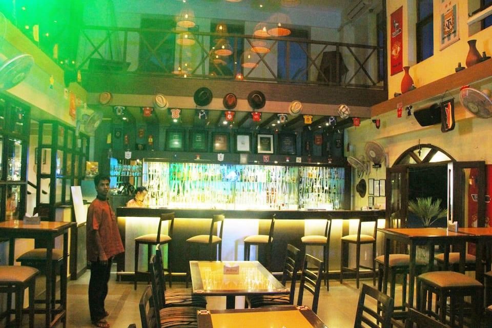 bar