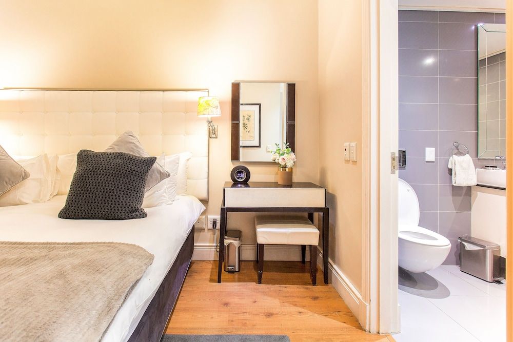 Unit Number 318 Cape Royale Luxury Apartments Signature Apartment 2