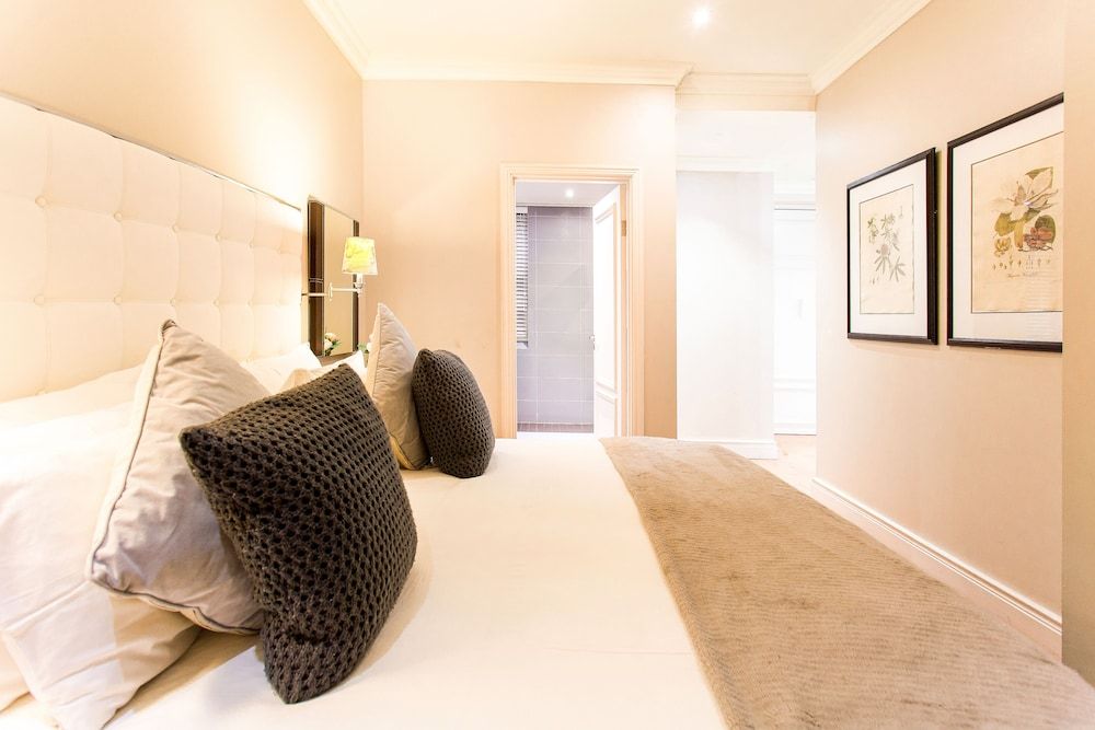 Unit Number 318 Cape Royale Luxury Apartments Signature Apartment 4