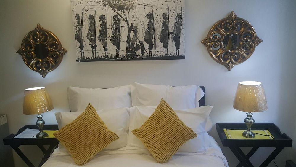 undefined Unique Lodge 6