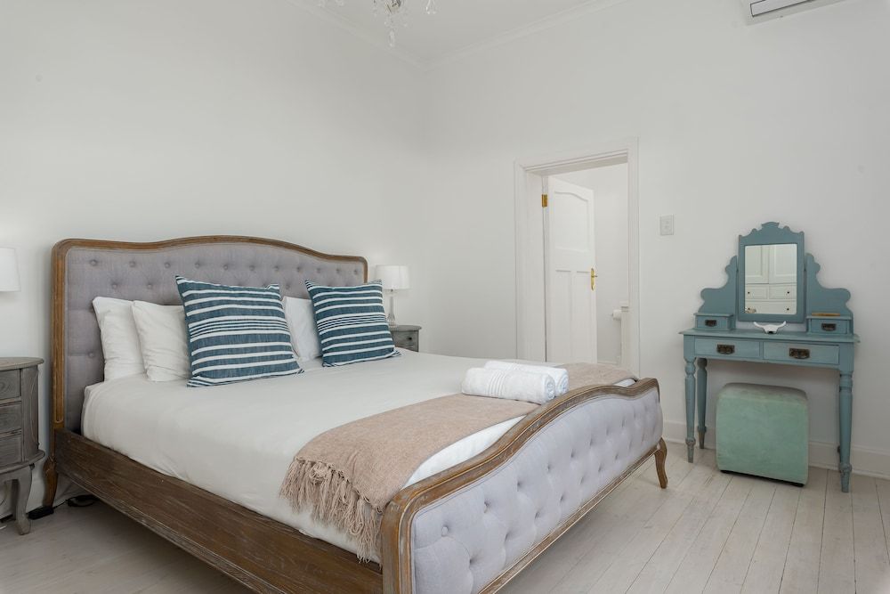 Clifton Steps 6 Superior Villa, Multiple Beds, Non Smoking 8