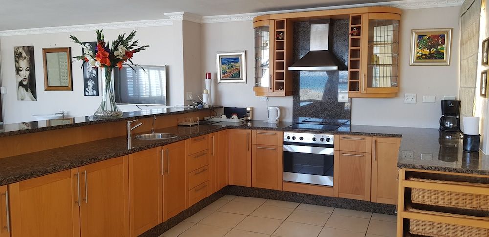 undefined Pinard On Sea 8