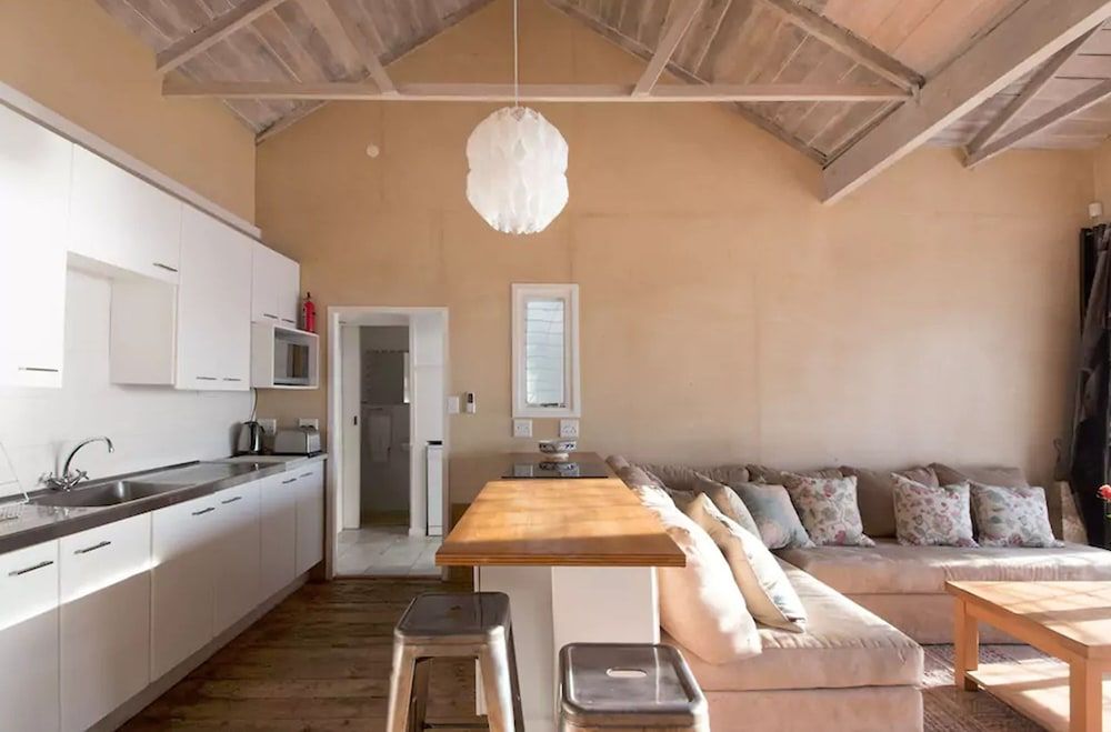 undefined Clifton Fourth 2