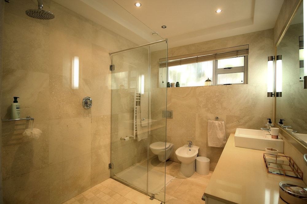 Medburn Road 16A Premier Apartment, 2 Bedrooms, Balcony, Ocean View 13