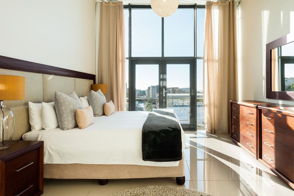 Hillhouse Penthouse 7th Floor Luxury Penthouse, 3 Bedrooms, Non Smoking 6