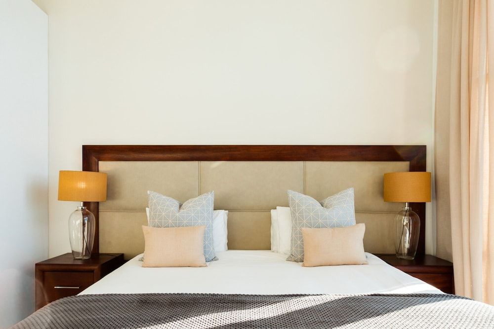 Hillhouse Penthouse 7th Floor Luxury Penthouse, 3 Bedrooms, Non Smoking 3