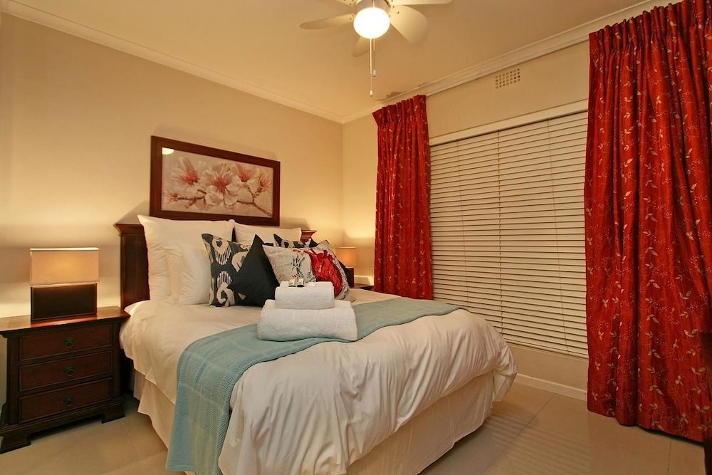 undefined Leisure Bay 207 5