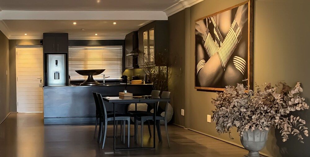 undefined Hillhouse 302 - Near Two Oceans Aquarium 6