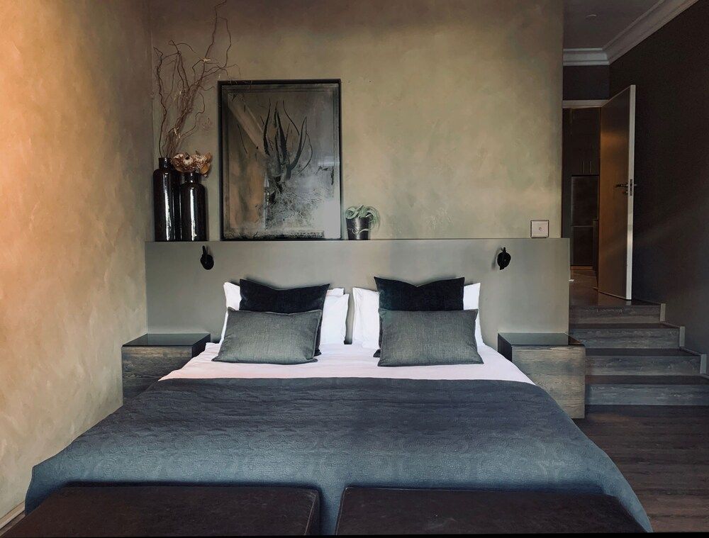 undefined Hillhouse 302 - Near Two Oceans Aquarium 3