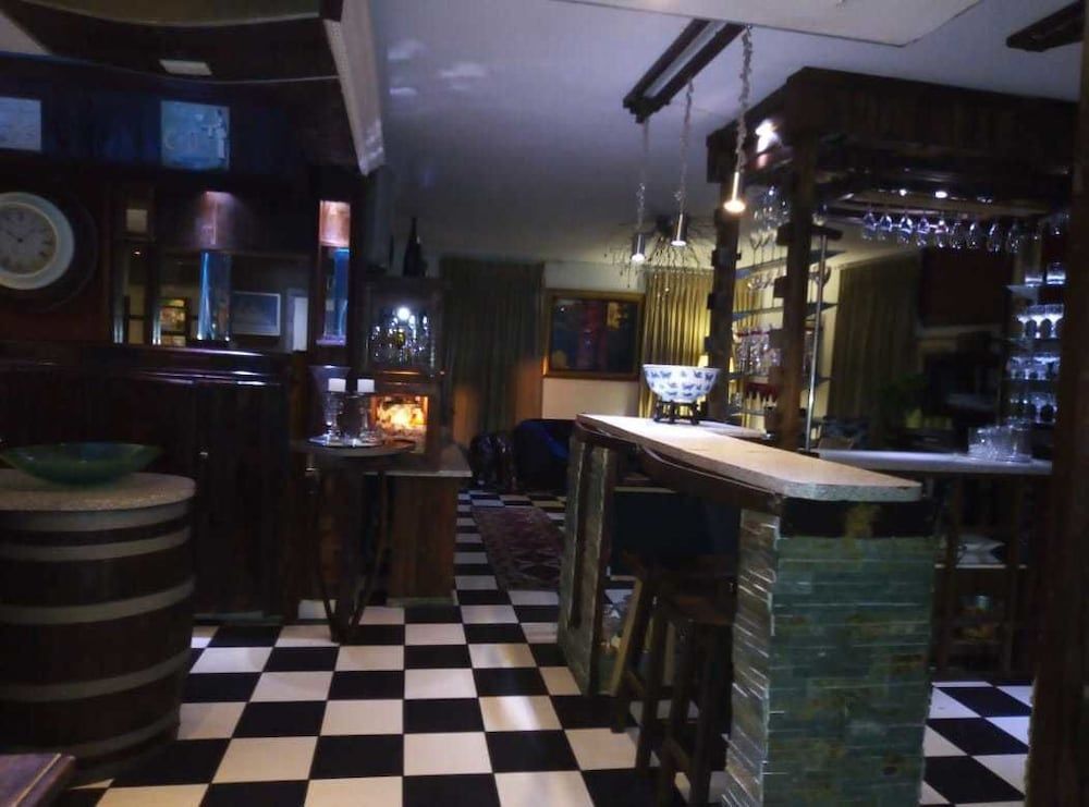 undefined Bread & Barrel Bellville  Guesthouse 5