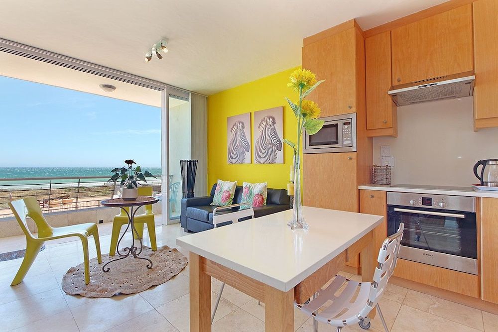 undefined Neptune Isle 214 10