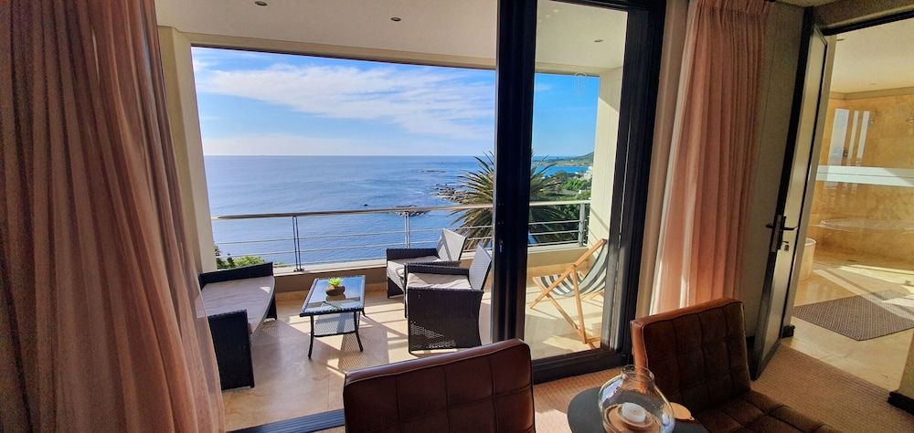 Beta Beach Guest House Executive Suite, 1 King Bed, Sea View 27