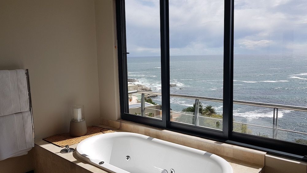 Beta Beach Guest House Executive Suite, 1 King Bed, Sea View 18