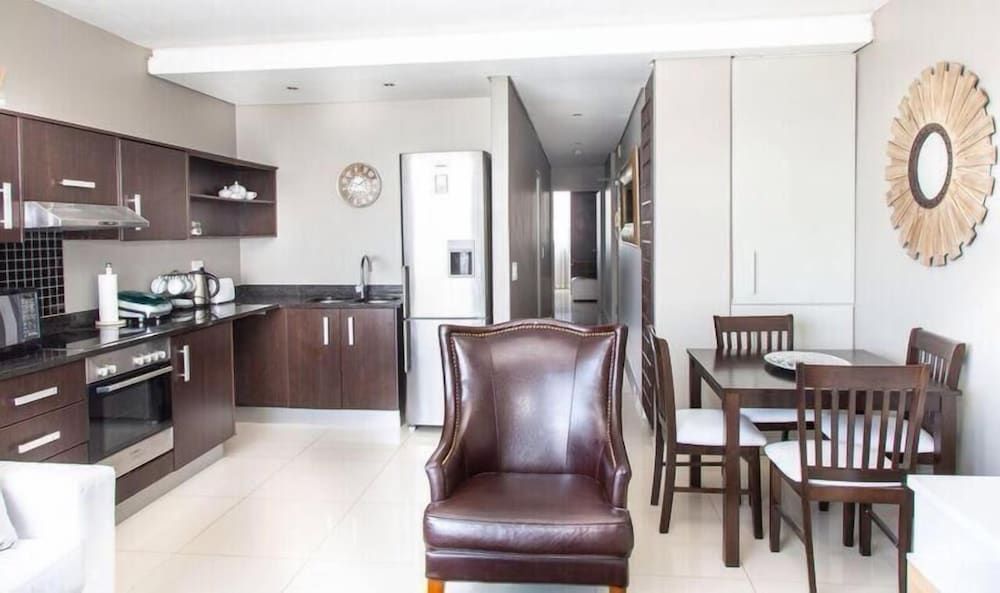 undefined 401 Infinity Apartment 10