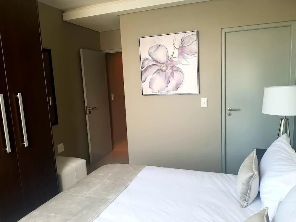 undefined 401 Infinity Apartment 8