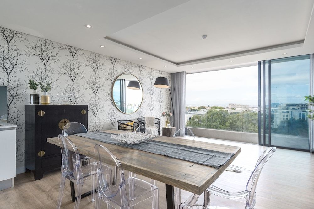 Warwick 502 Comfort Apartment, 1 King Bed, Non Smoking 7