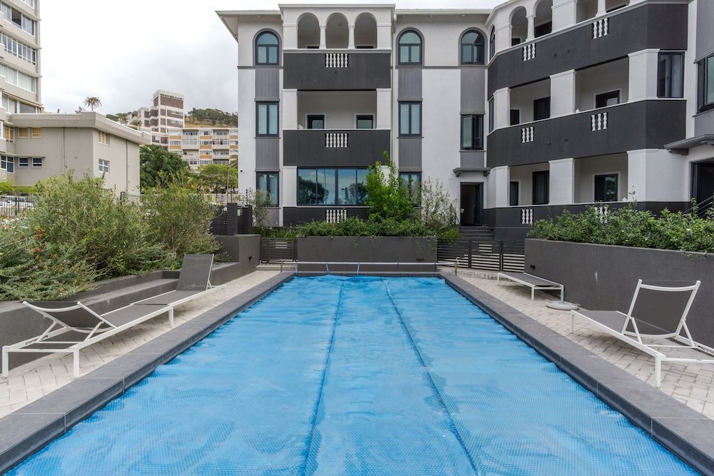 undefined Warwick 502 6