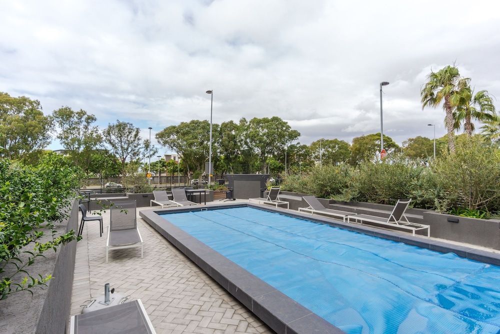 undefined Warwick 502 7