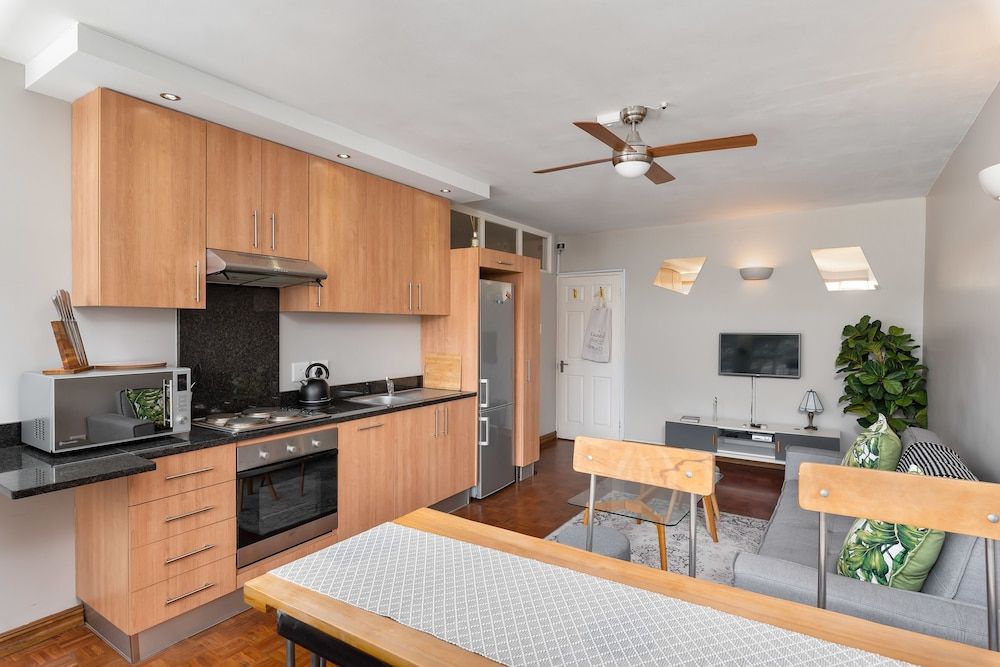 undefined 66 Keerom 715 9