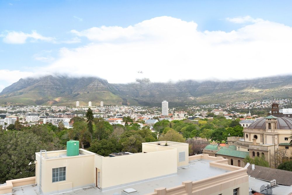 66 Keerom 715 Comfort Apartment, 1 Queen Bed, Non Smoking 11