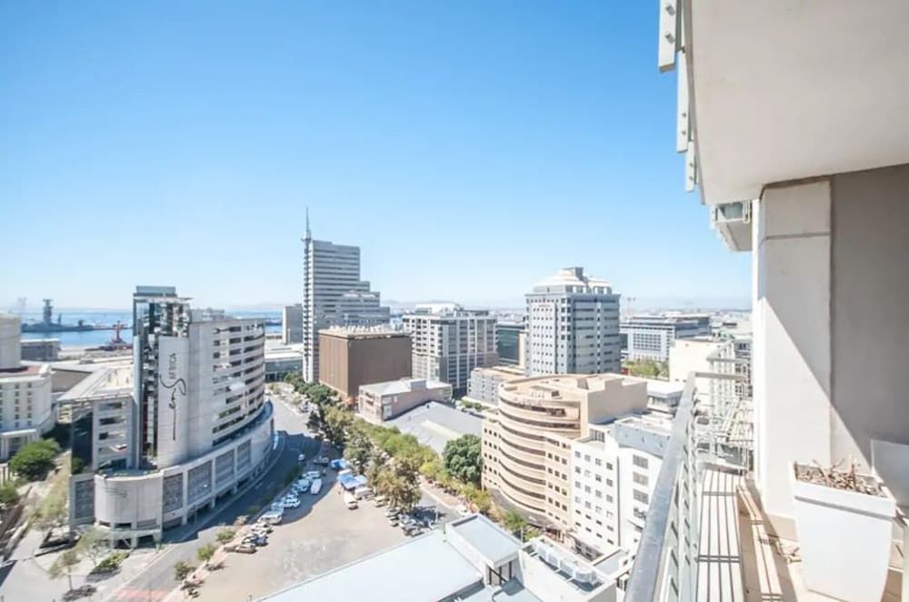 Icon 1710 Classic Apartment, 2 Bedrooms 18