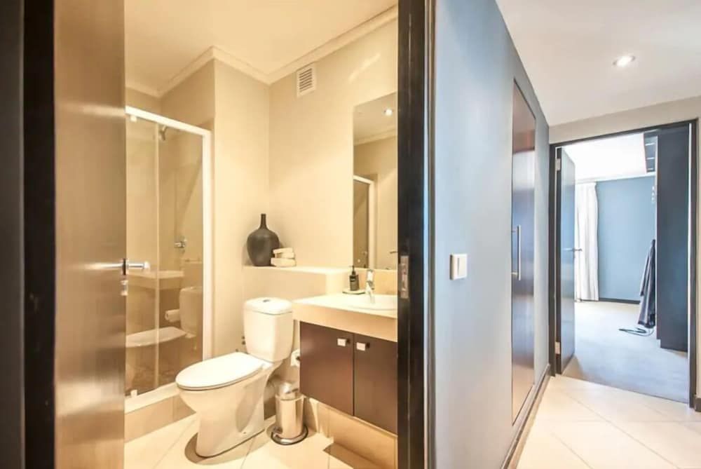 Icon 1710 Classic Apartment, 2 Bedrooms 15