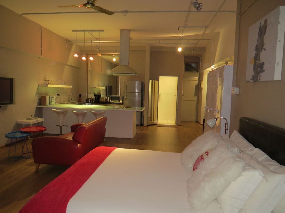 undefined Manhattan Studio 914 2