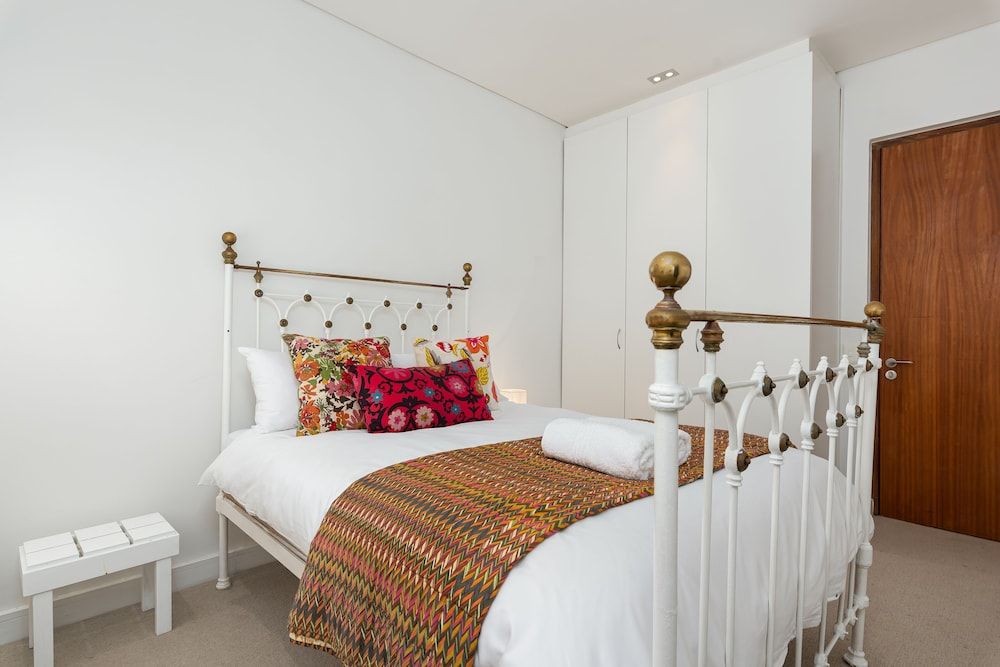 undefined Warren 33 8