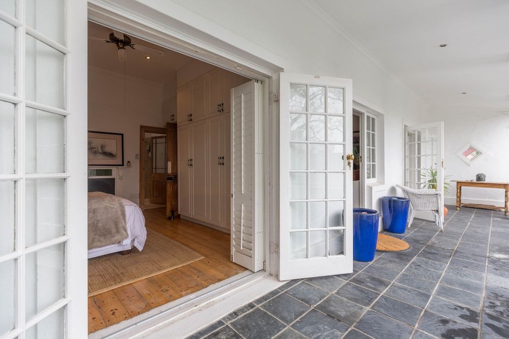 undefined Sydney Green Point Villa 5
