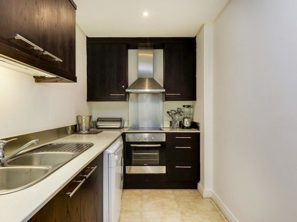 undefined Dunmore Place 8