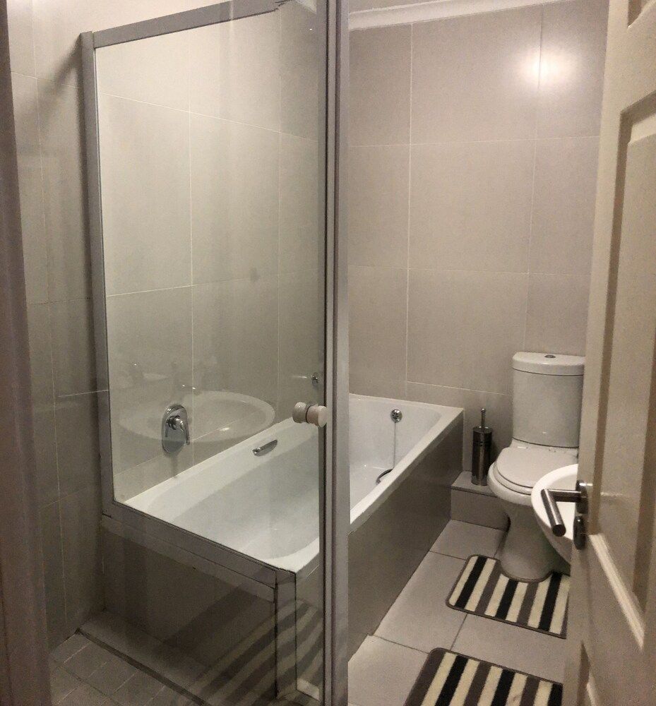 undefined 606 The Beaumont 9