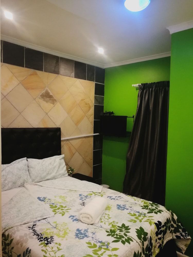 Luc Lodge Standard Room (Double) 2