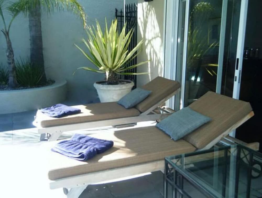 Sundeck