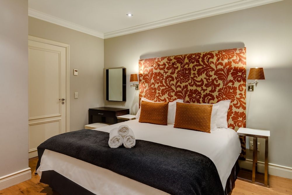 undefined 705 Cape Royale Luxury Apartment 7