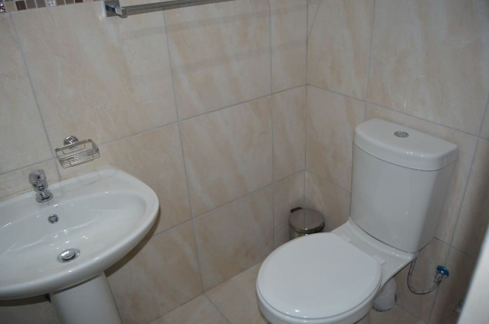 undefined Fama Lodge 10