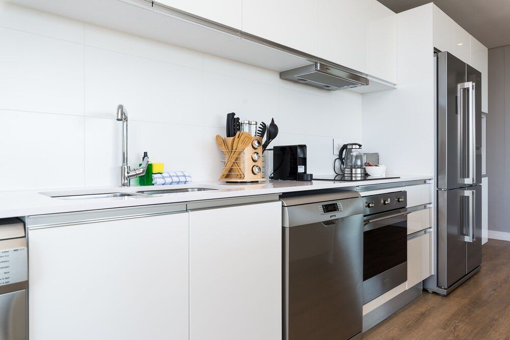 Warwick 501 Premier Apartment 8