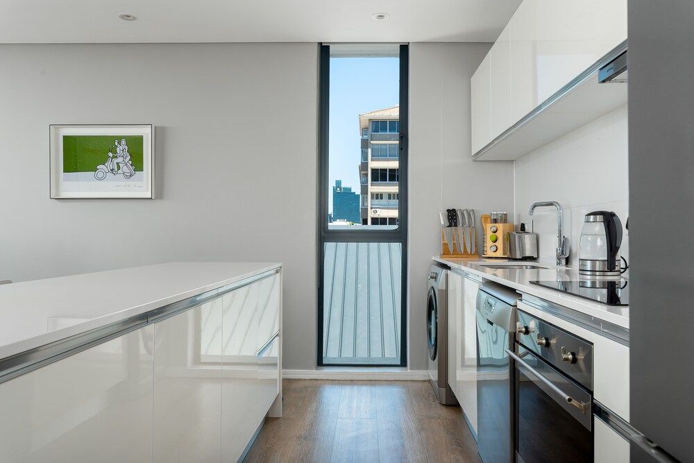 Warwick 501 Premier Apartment 7