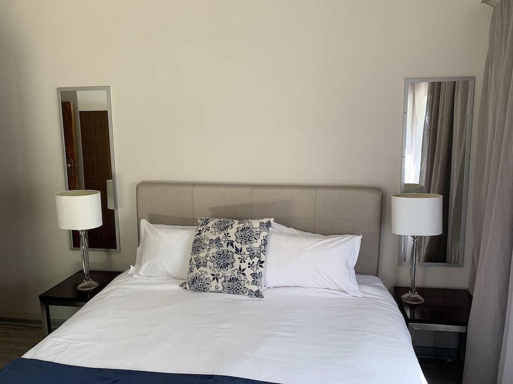 Pamba On 131 Standard Double Room, 1 King Bed 2