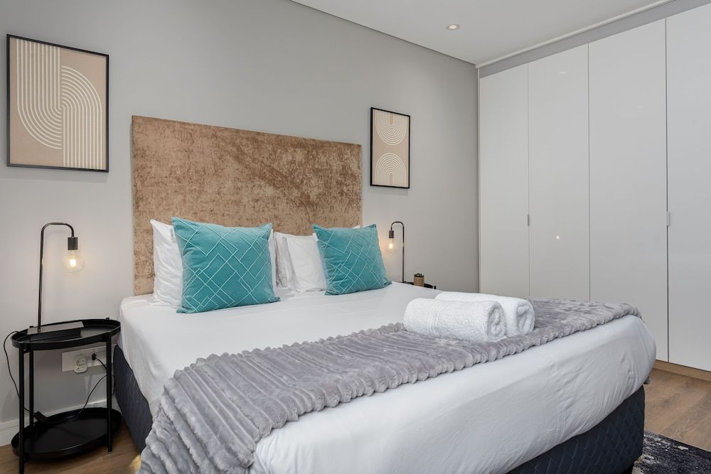 undefined Warwick 102 10