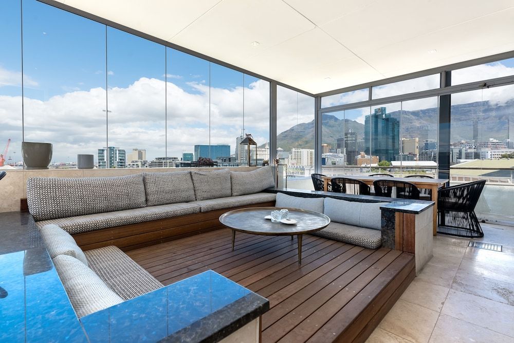 Altmore 501 Premier Apartment, Multiple Beds, Non Smoking, Mountain View 4