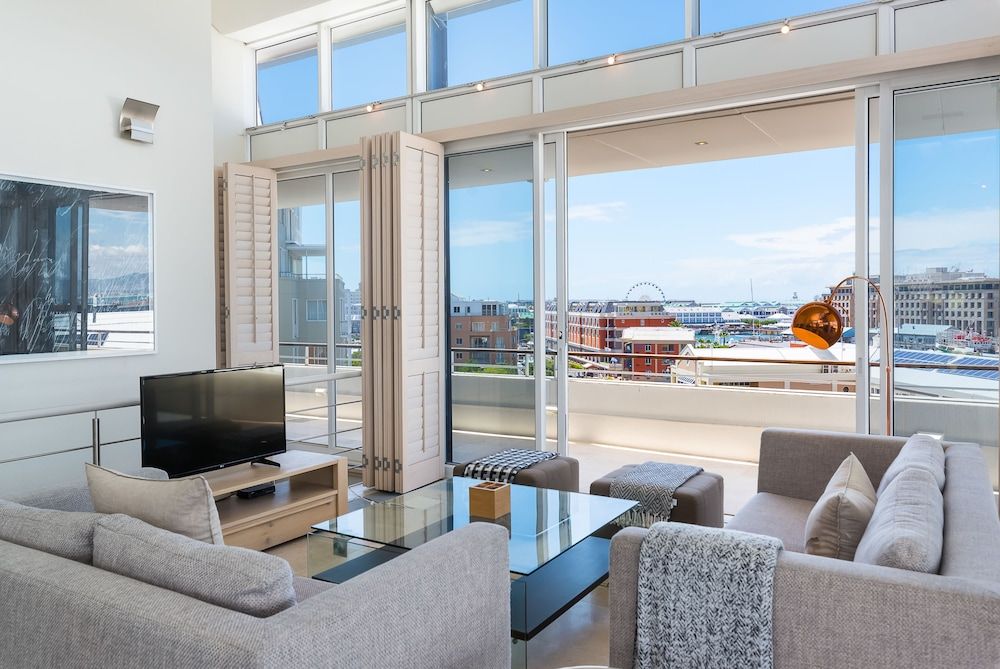 Altmore 501 Premier Apartment, Multiple Beds, Non Smoking, Mountain View 5