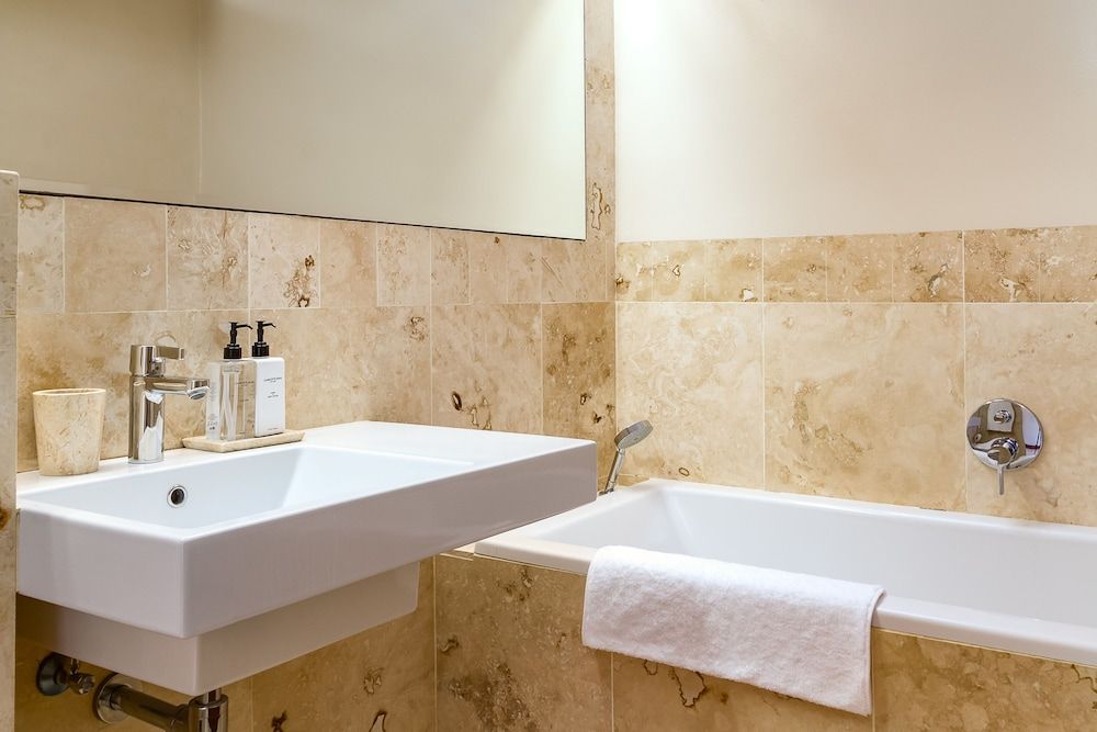 Balie Bay 1 - Adults Only Premier Apartment, 1 Queen Bed, Ocean View 15