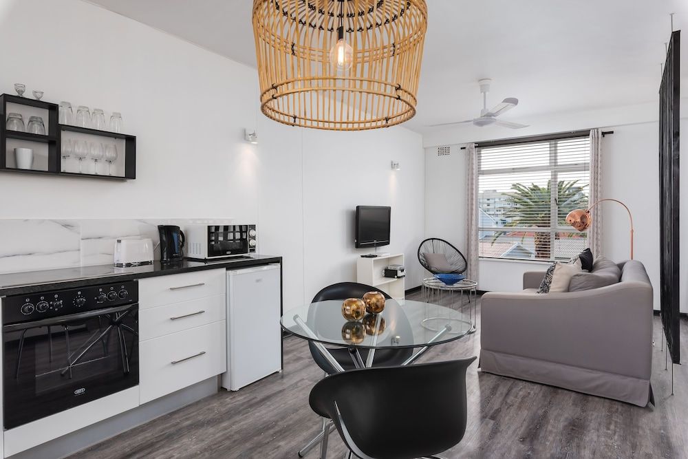 Cascades 508 Comfort Apartment, 1 Queen Bed 11