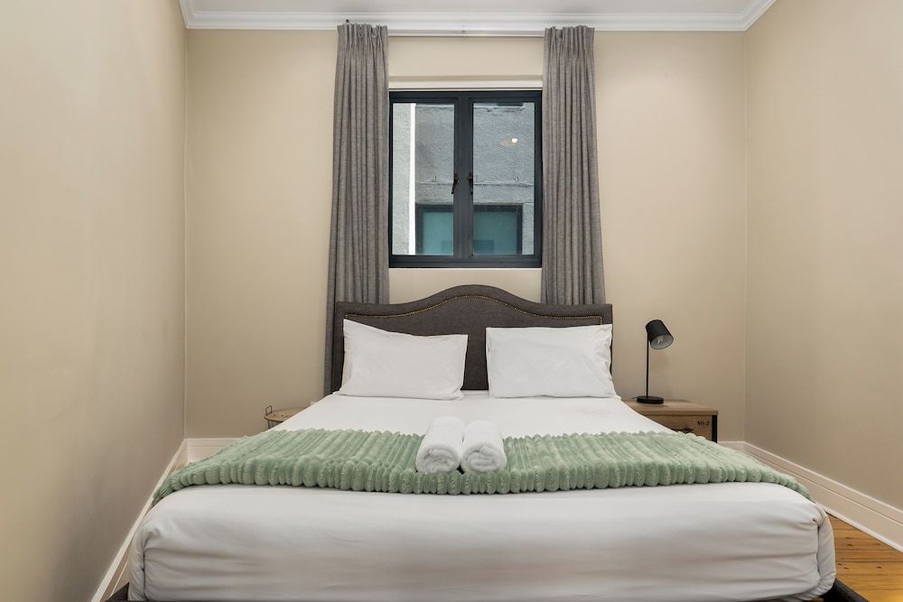 Warwick Mansions 3 Apartment, 2 Bedrooms 5