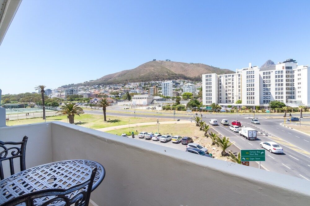 Bay Point C10 Premier Apartment, 2 Bedrooms, Beach View 23