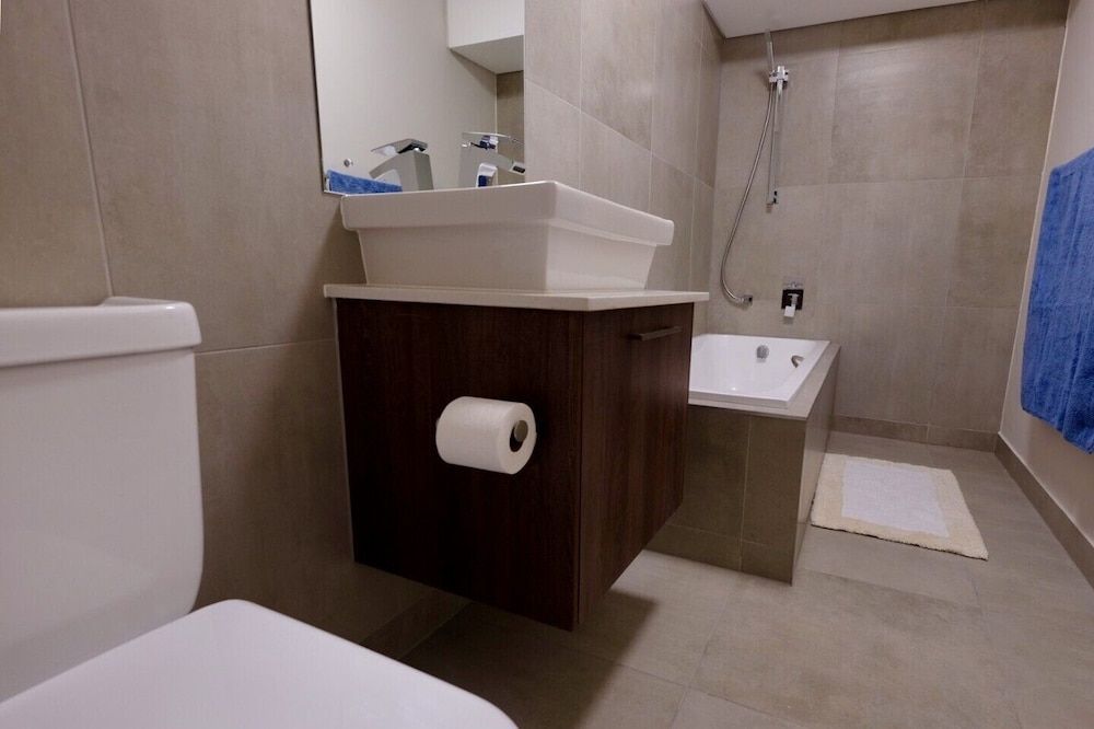 Blou Inn - Century City Family Apartment, 2 Bedrooms 7